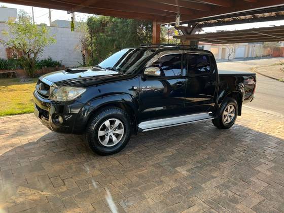 TOYOTA HILUX 3.0 SRV 4X4 CD 16V TURBO INTERCOOLER DIESEL 4P MANUAL TOYOTA HILUX 3.0 SRV 4X4 CD 16V TURBO INTERCOOLER DIESEL 4P MANUAL